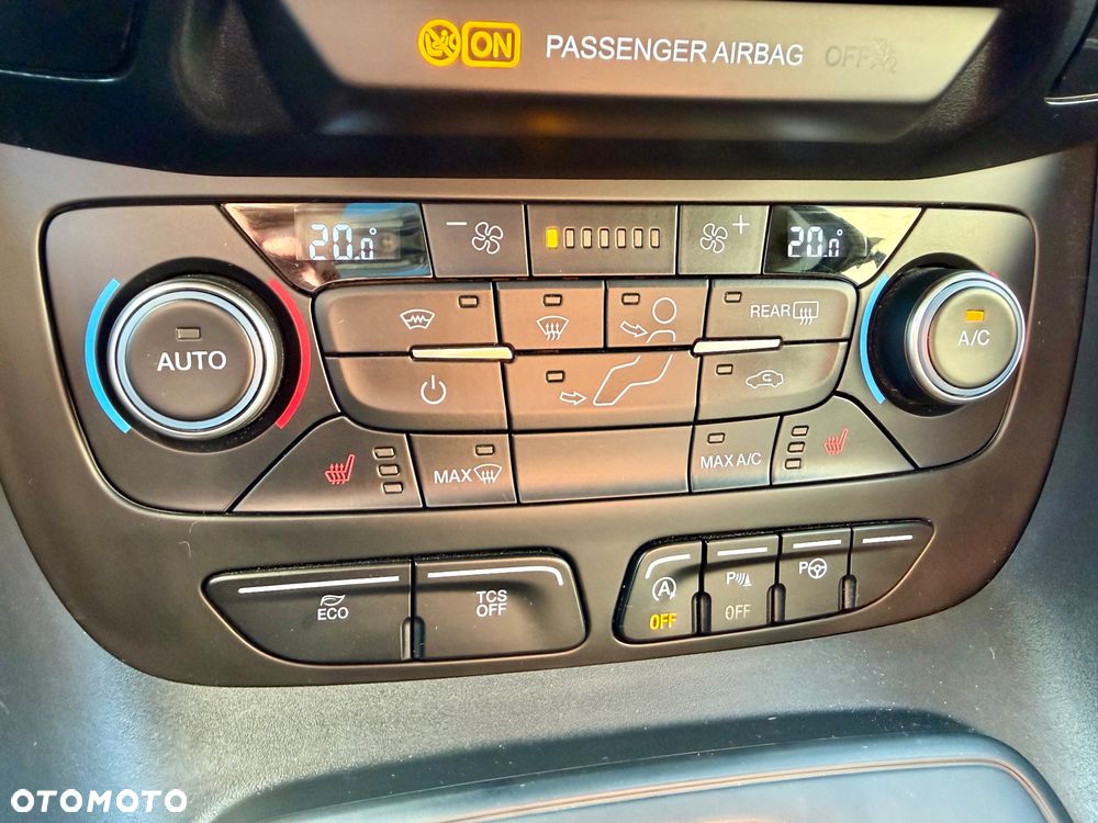 Ford Tourneo Connect Grand - 27