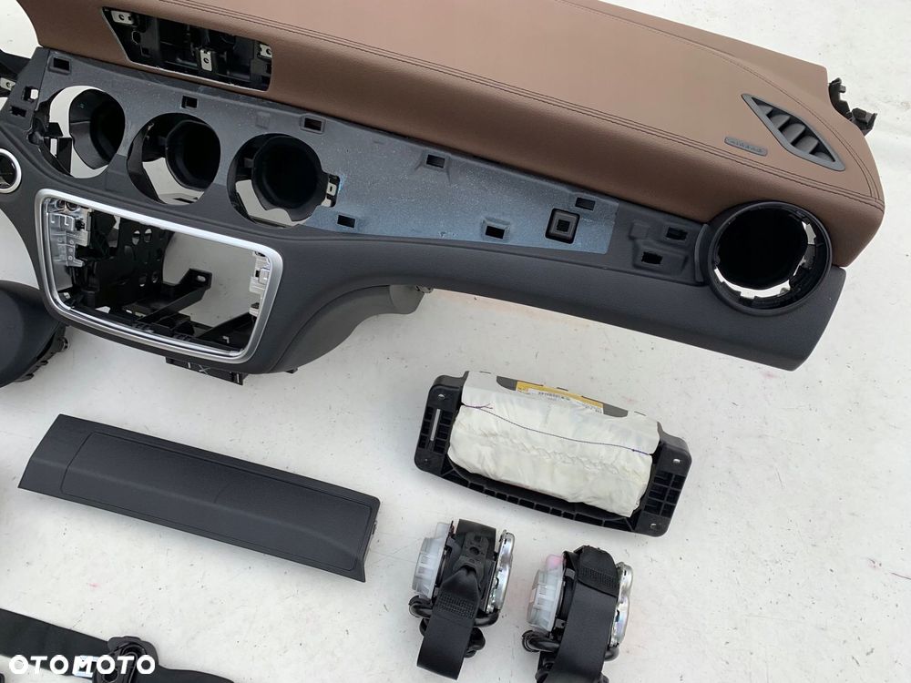 mercedes w117 cla brąz deska kokp konsola poduszki - 7