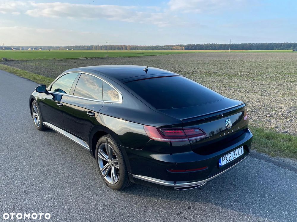 Volkswagen Arteon 2.0 TDI SCR DSG R-Line - 9