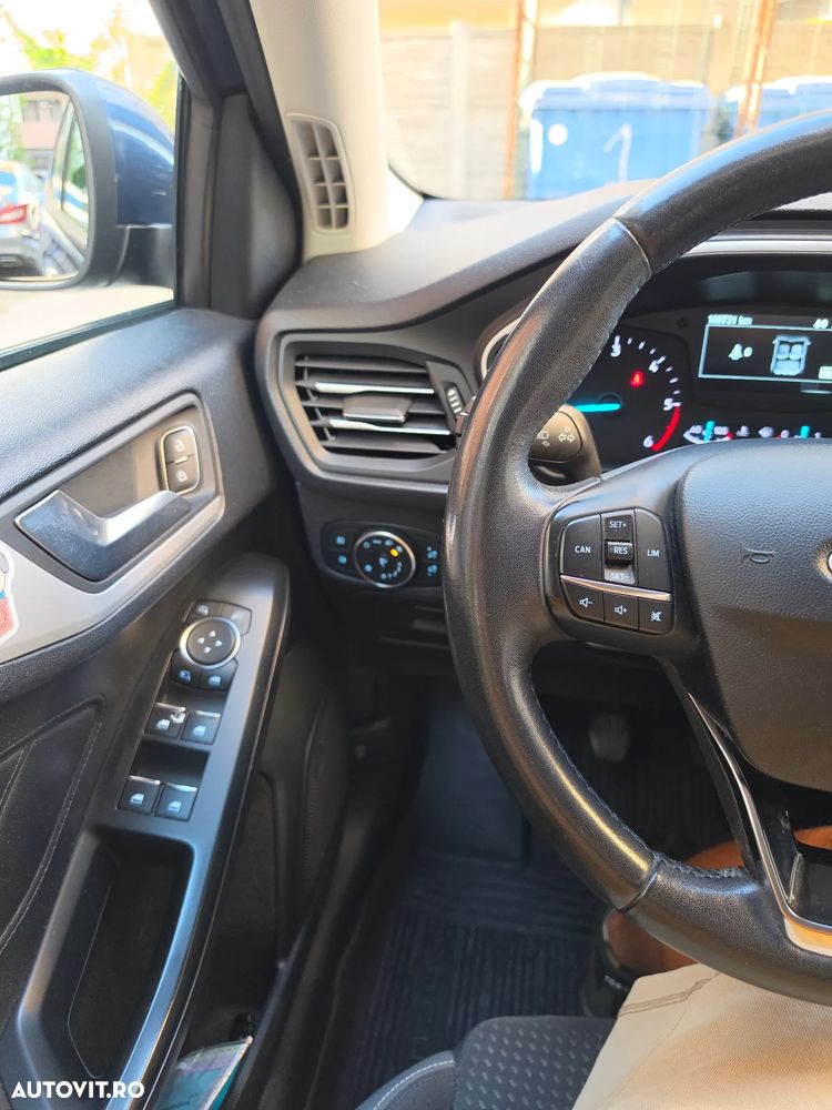 Ford Focus - 14