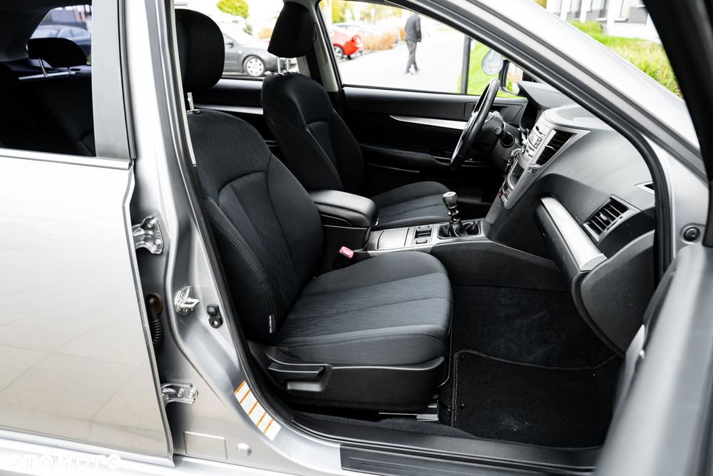 Subaru Legacy 2.0i Trend - 25