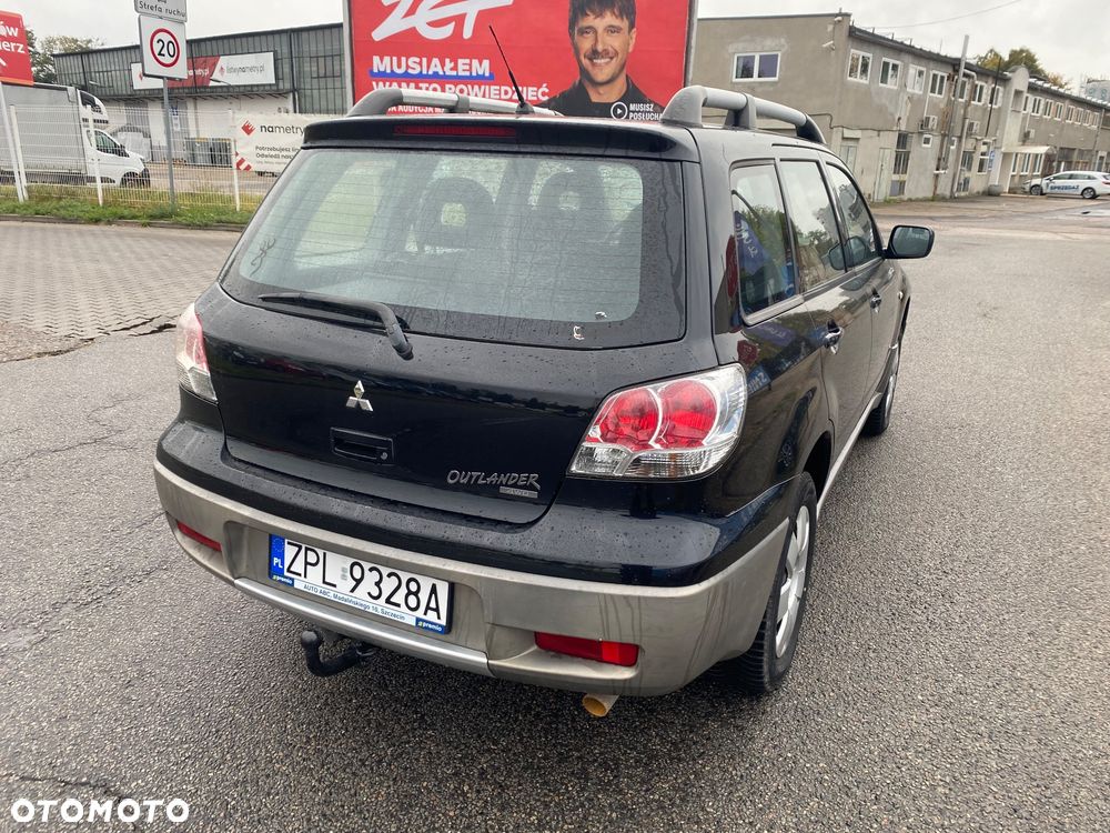 Mitsubishi Outlander 2.0 Comfort 4WD - 19