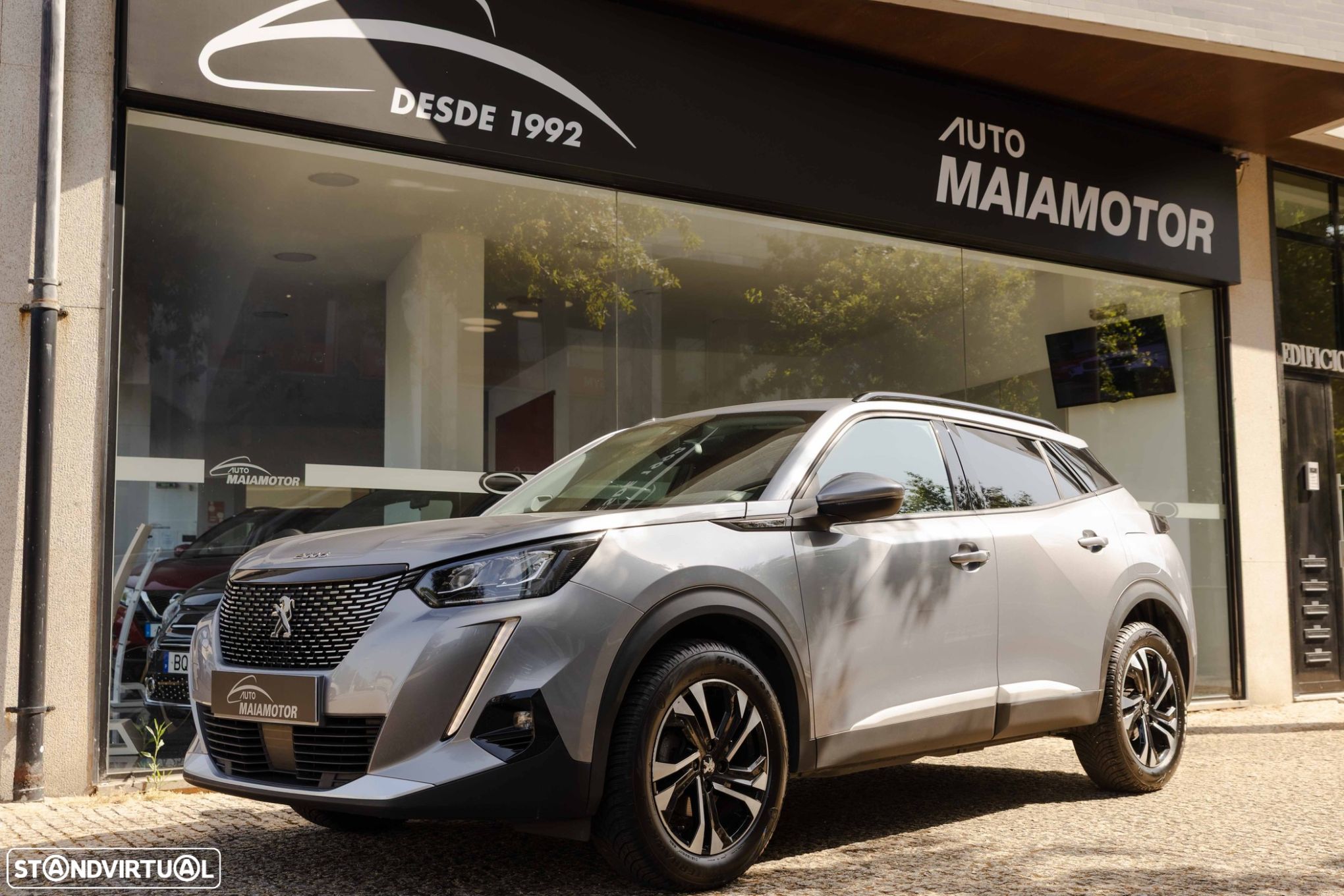 Peugeot 2008 1.2 PureTech Allure - 1