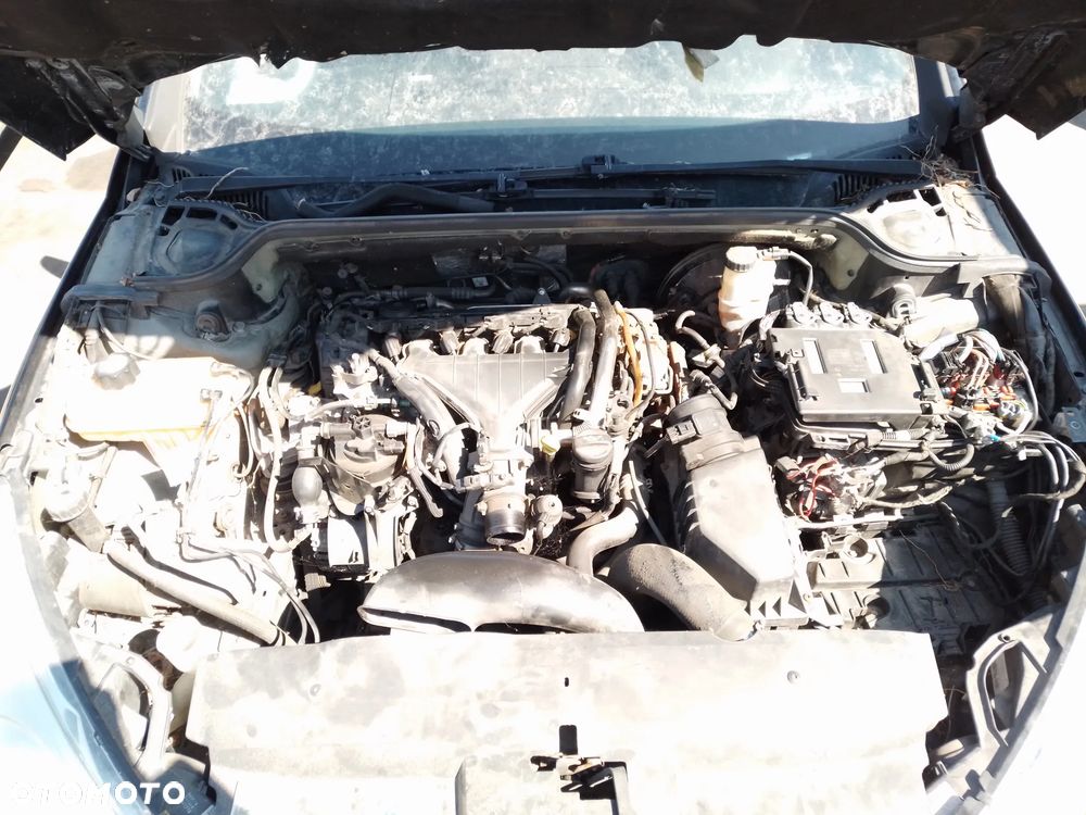 PEUGEOT 407 SW 04-08 2.0 HDI BŁOTNIK LEWY PRAWY (KTVD) - 23