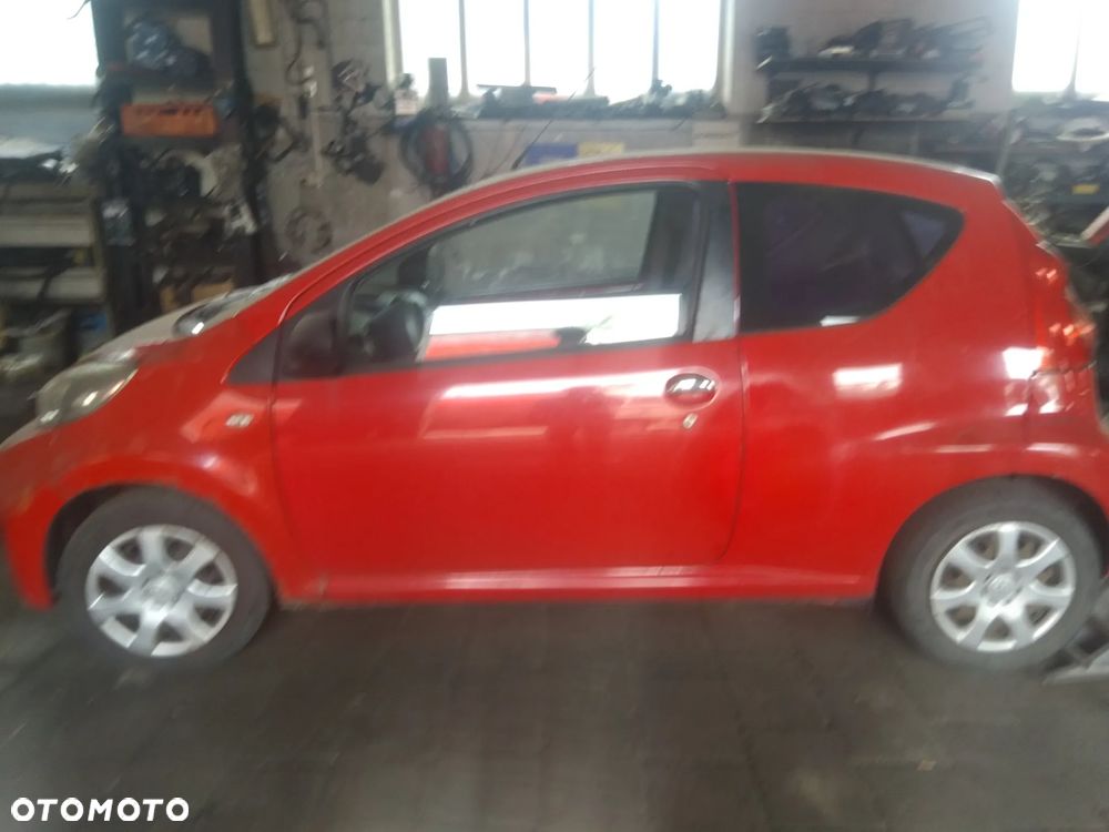 Peugeot 107 części - 12