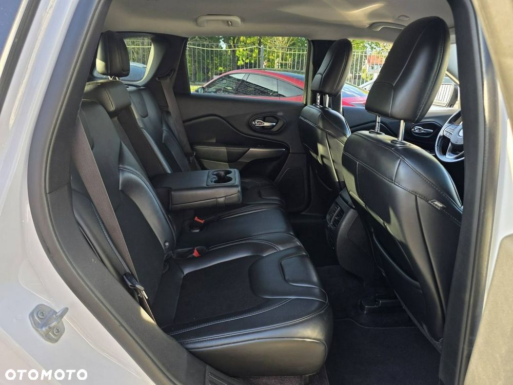 Jeep Cherokee 2.0 GME Active Drive I Limited - 33