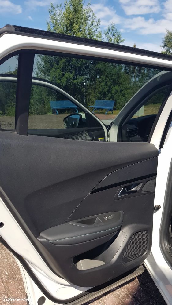 Peugeot 2008 1.2 PureTech Allure - 21