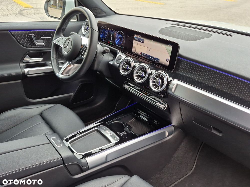 Mercedes-Benz EQB - 15