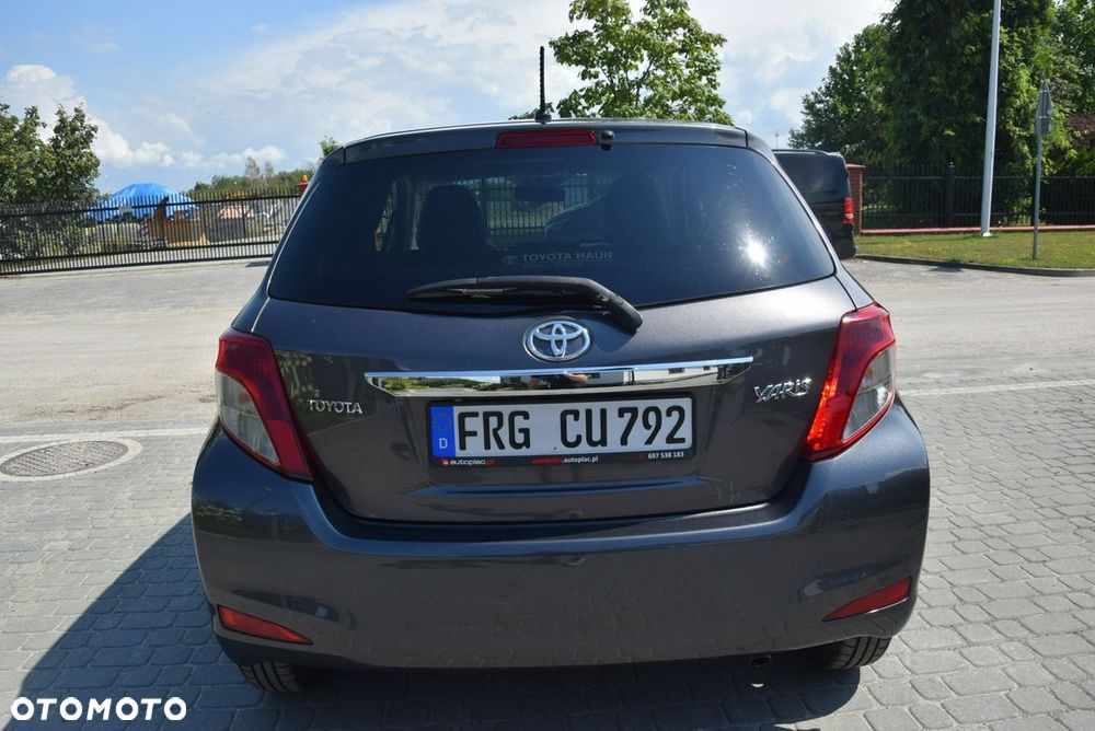 Toyota Yaris 1.33 Prestige - 12