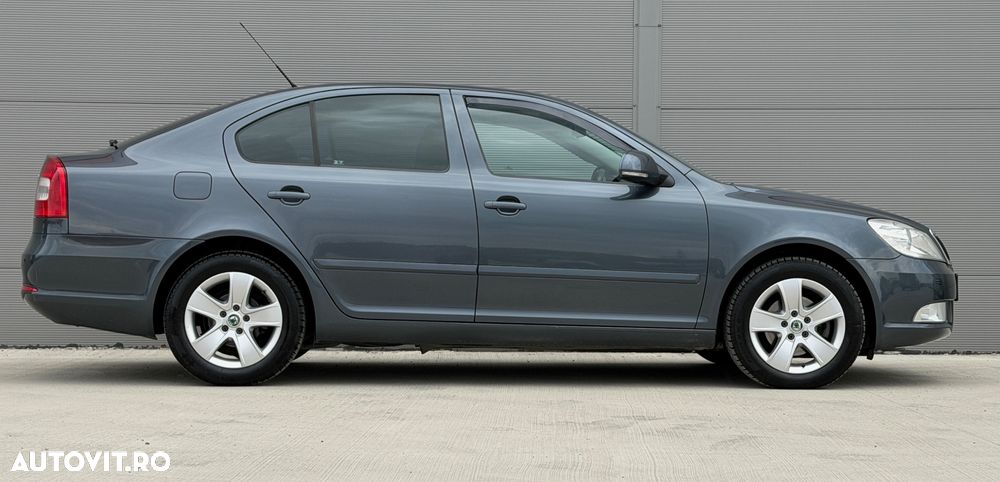 Skoda Octavia 1.6 TDI DPF DSG Elegance - 4