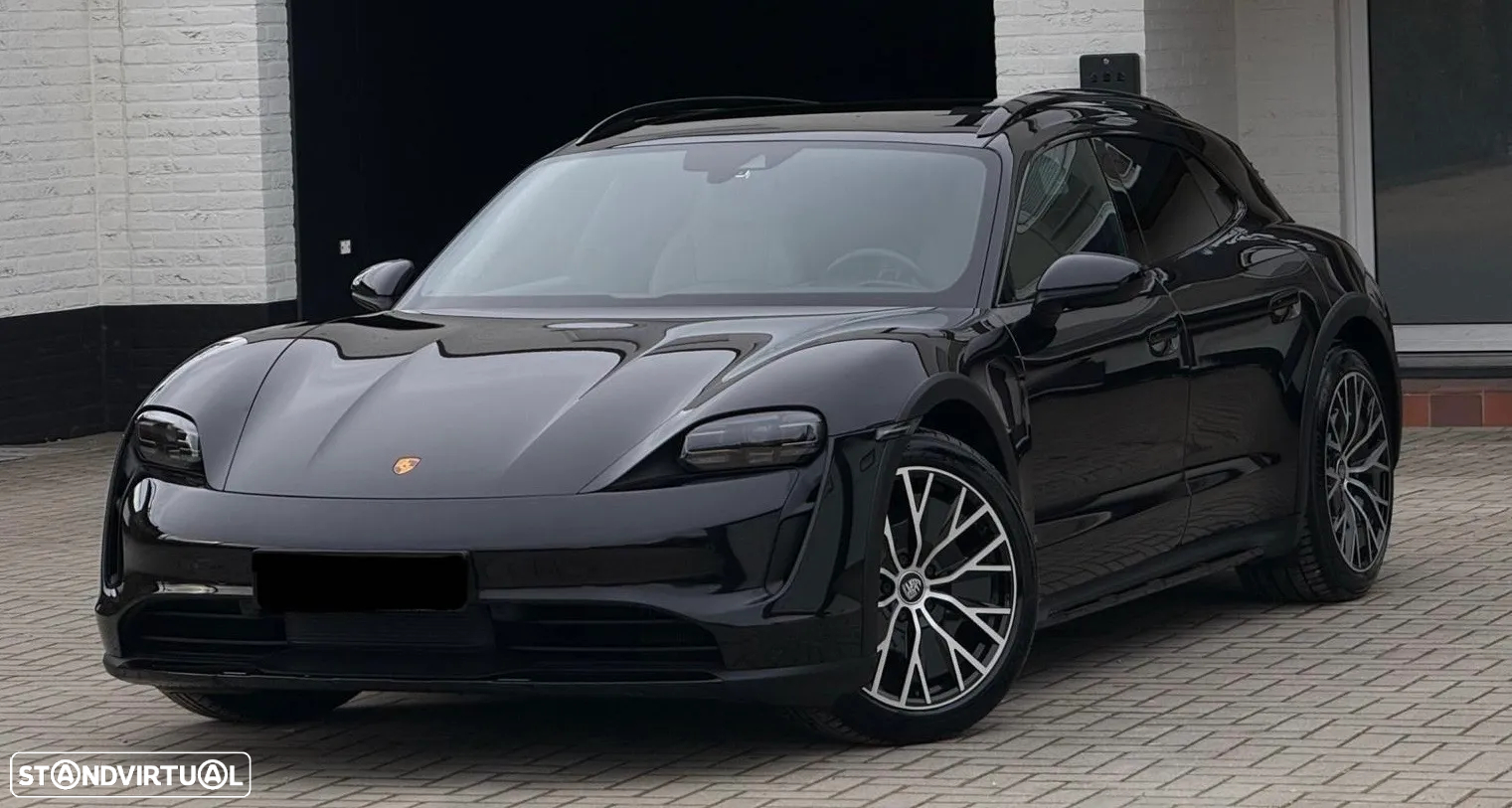 Porsche Taycan Cross Turismo 4 - 14