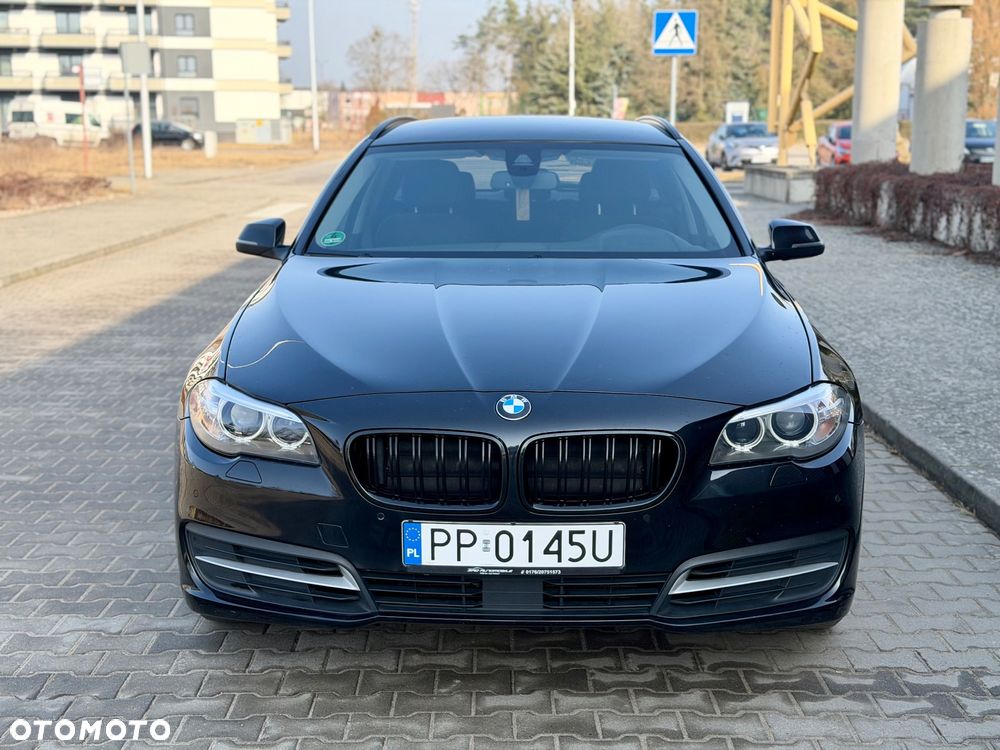 BMW Seria 5 525d xDrive - 2
