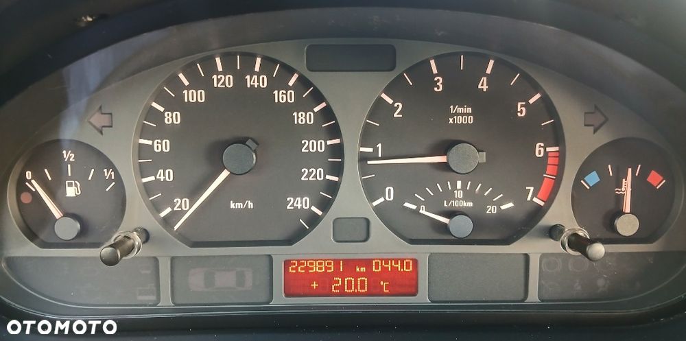 BMW Seria 3 - 10