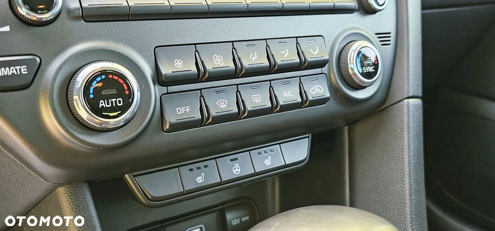 Kia Sportage 1.6 CRDI AWD Eco-Dynamics+ (48V M-H) DCT Black Edition - 28