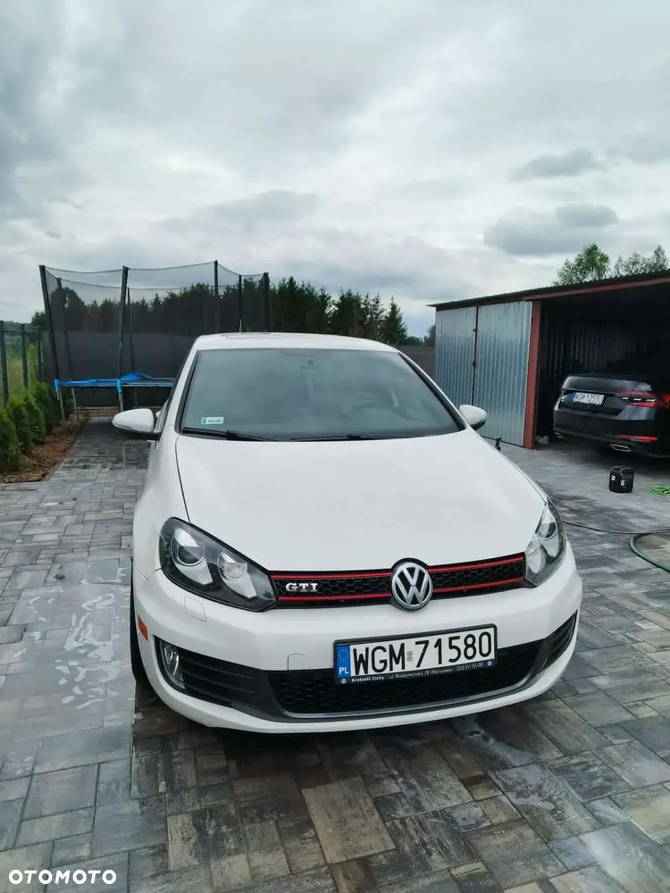 Volkswagen Golf 2.0 TSI GTI DSG - 2