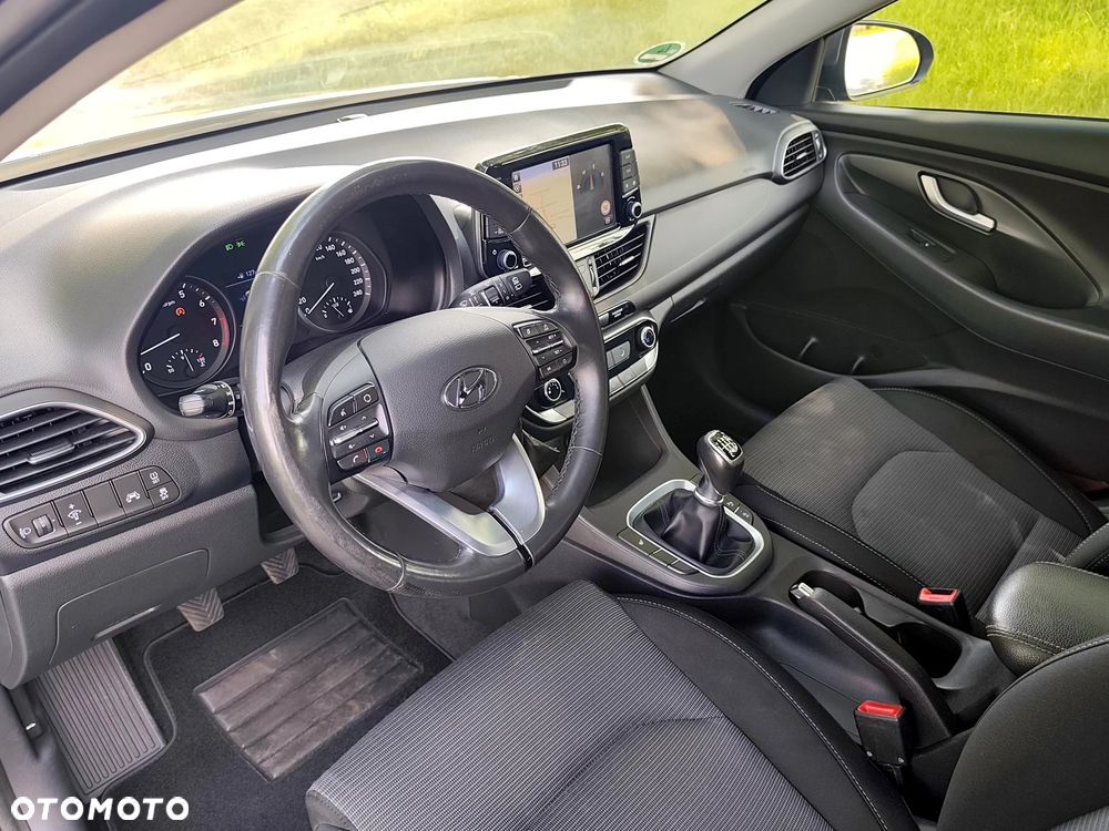 Hyundai i30 1.4 Premium - 6