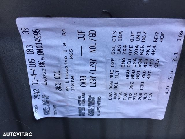 Dezmembrez Audi A4 B8 1,8 TFSI - 5