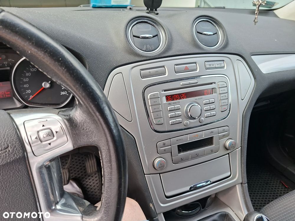 Ford Mondeo 2.0 Silver X - 11