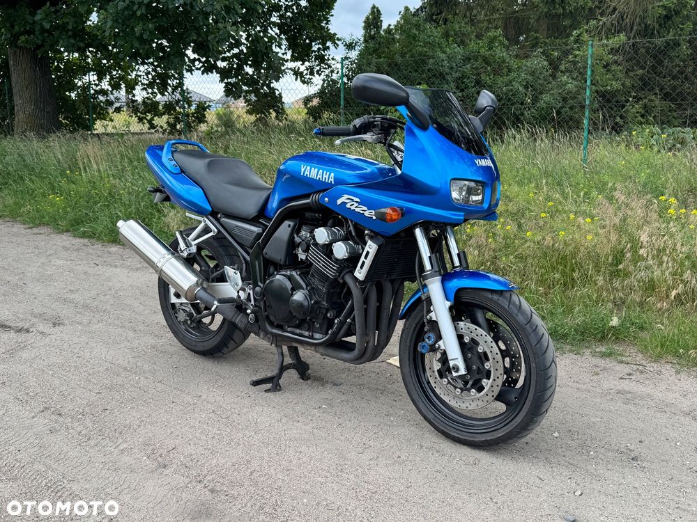 Yamaha FZS - 1