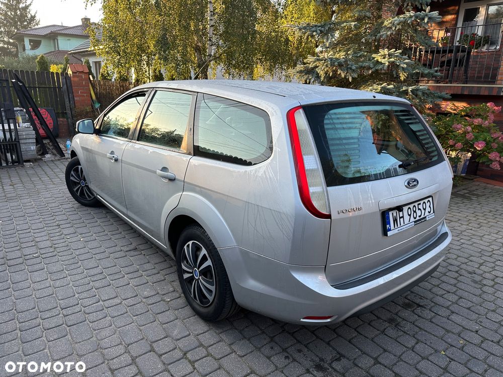 Ford Focus - 8