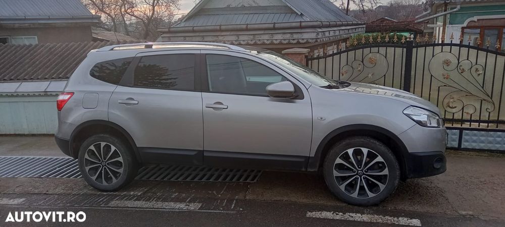 Nissan Qashqai+2 - 4