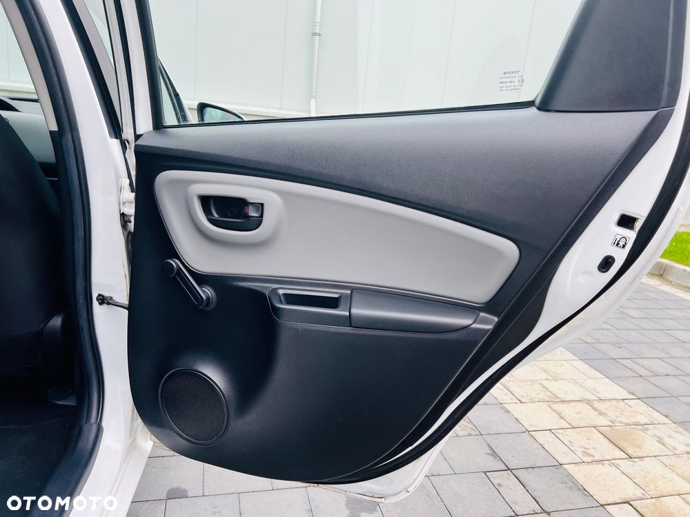 Toyota Yaris 1.0 Active EU6 - 26