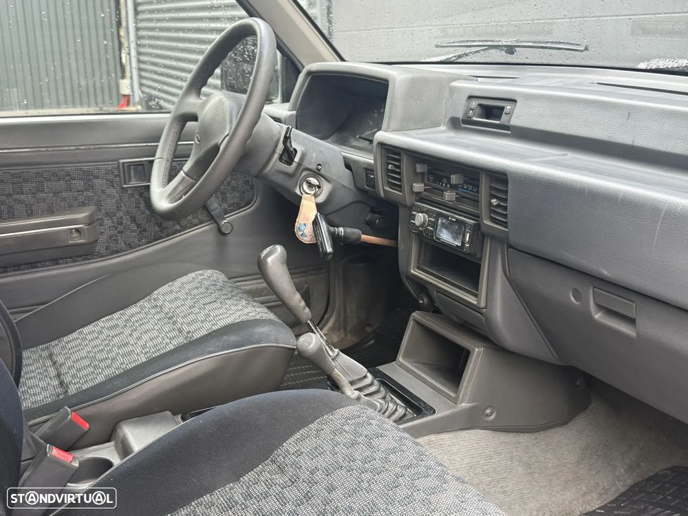 Mitsubishi L200 2.5 TD GLX CD - 12