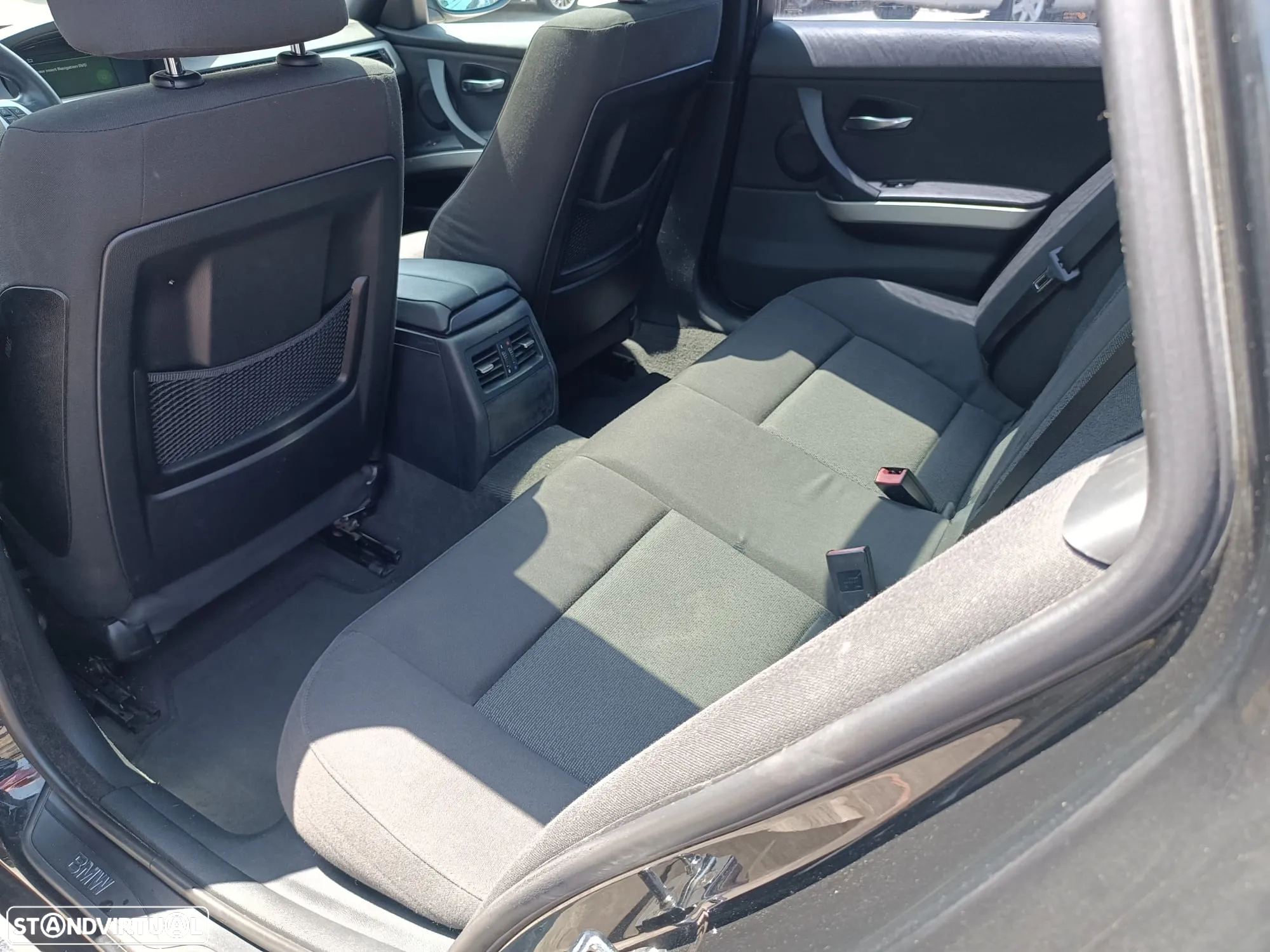 BMW 320 d Touring - 13