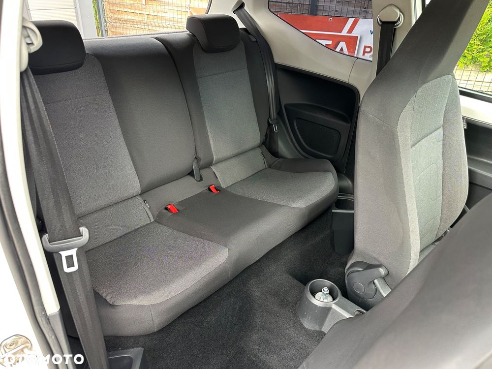 Volkswagen up! - 9