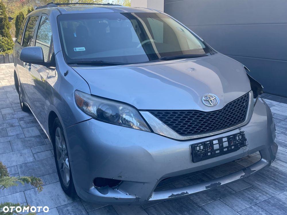 Toyota Sienna 3.5 V6 SE - 17
