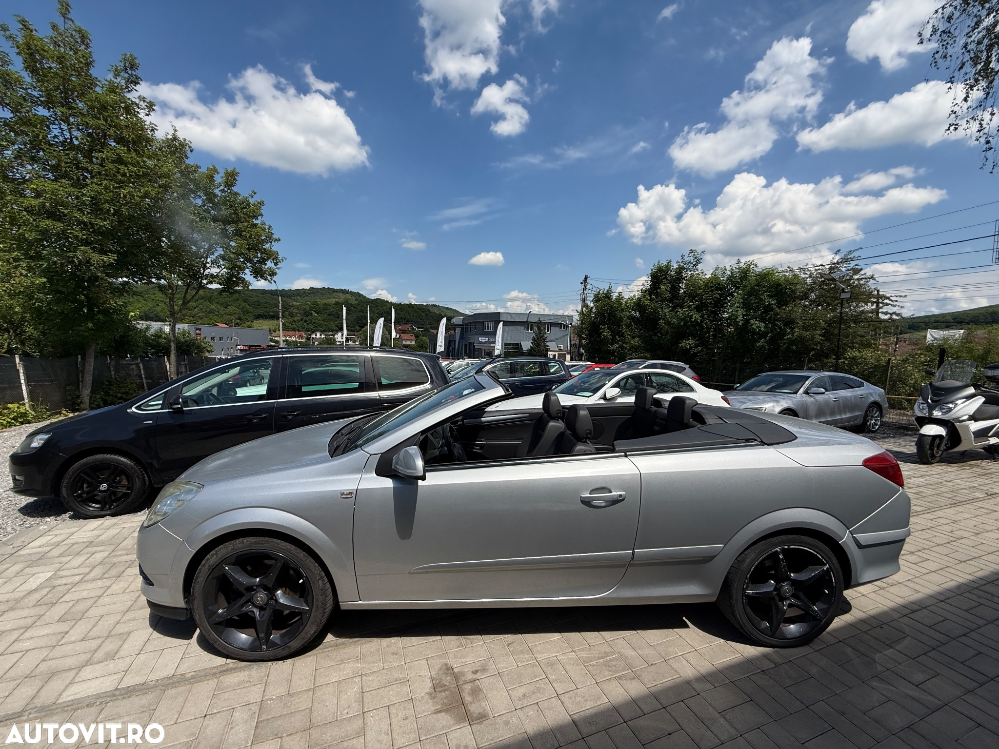 Opel Astra GTC 1.9 CDTI Sport - 11