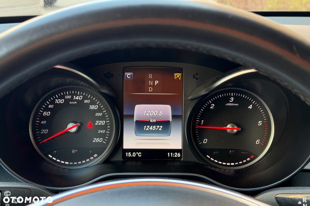 Mercedes-Benz GLC - 9