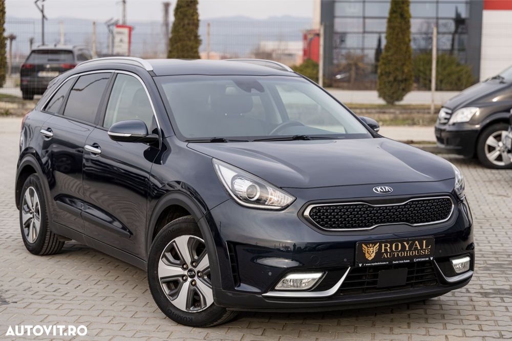 Kia Niro 1.6 GDI 2WD Aut. Spirit - 2