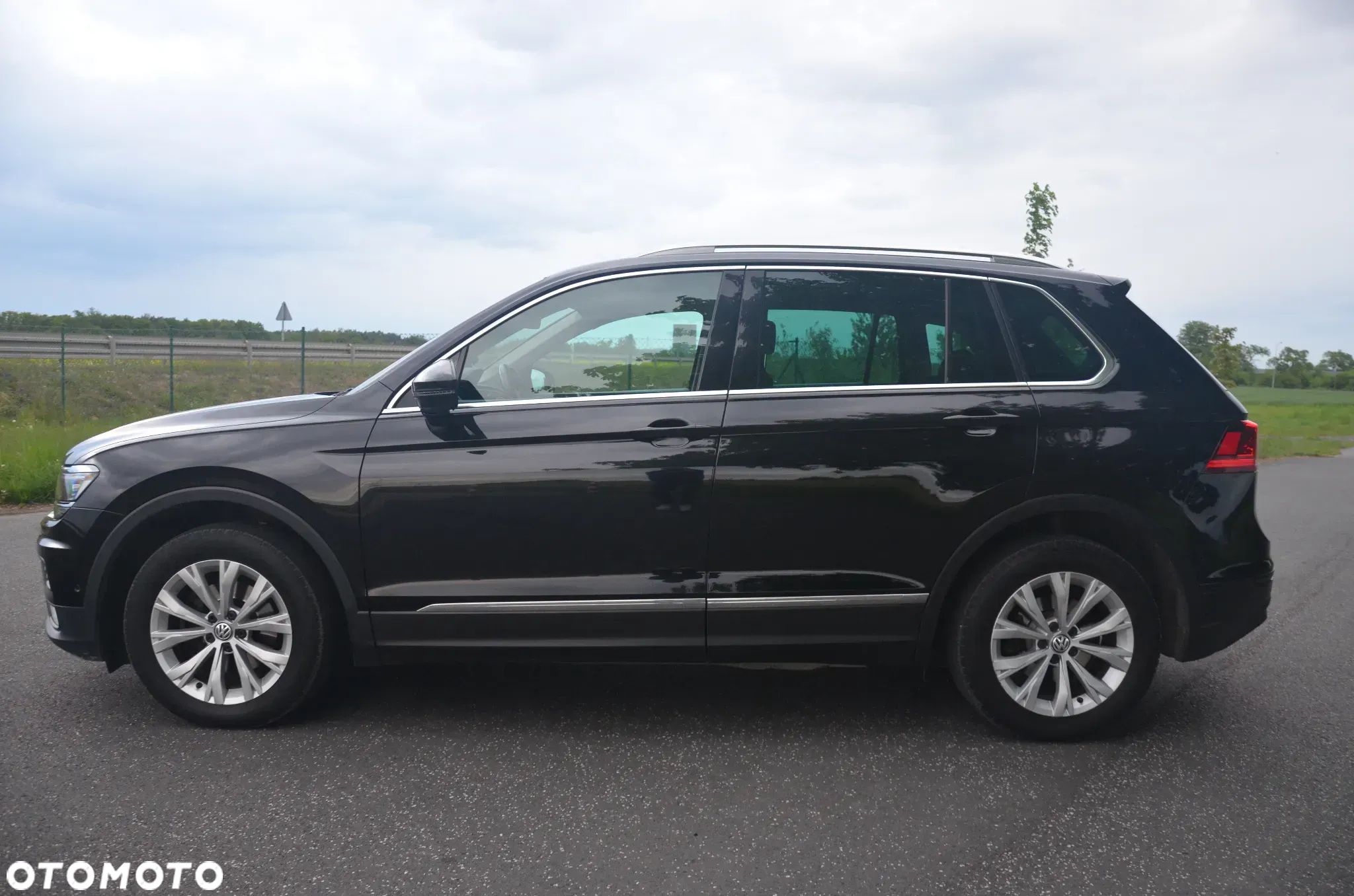 Volkswagen Tiguan - 4