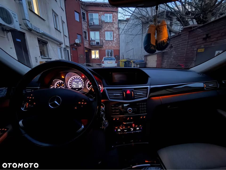 Mercedes-Benz Klasa E 350 CDI 4-Matic - 8