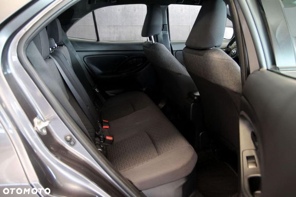 Toyota Yaris Hybrid 1.5 Active - 12