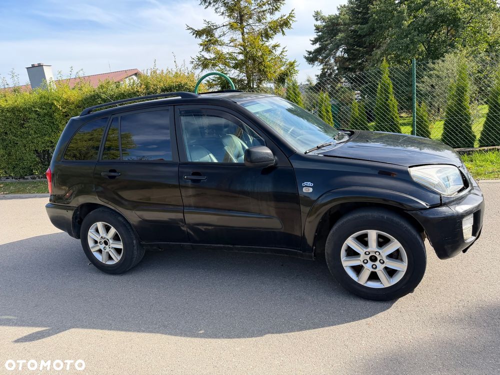 Toyota RAV4 4x4 Edition - 23