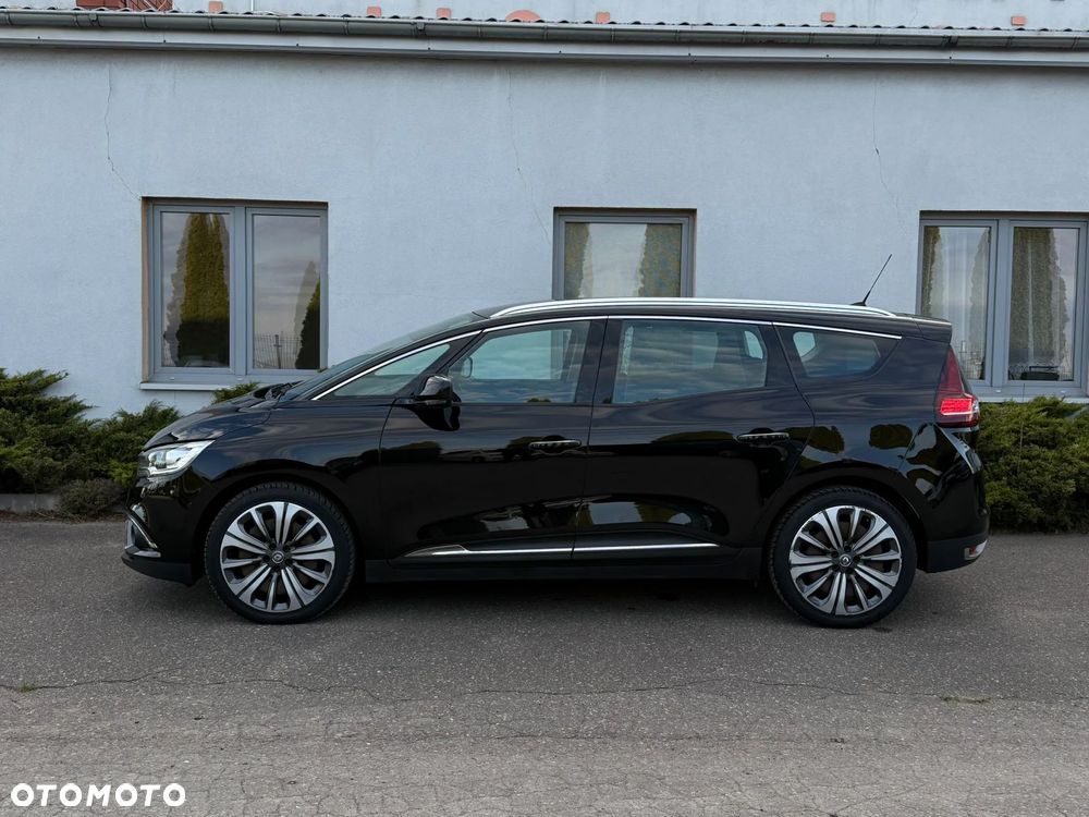 Renault Grand Scenic - 11