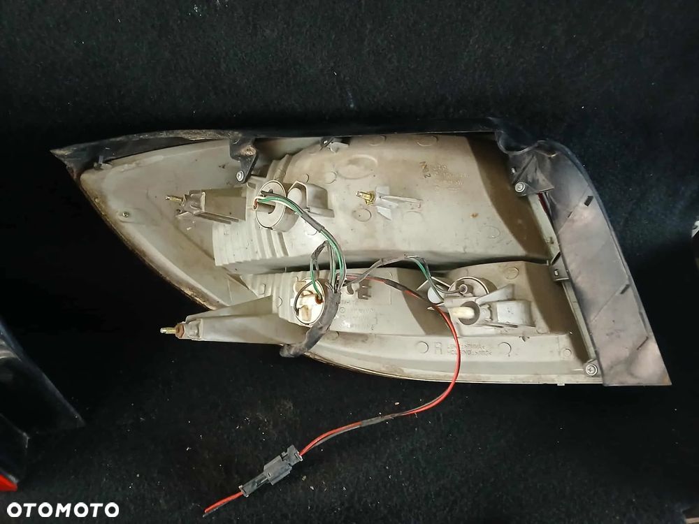 Kia Rio Lift Lampa tylna lewa, prawa - 5