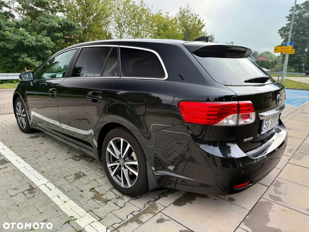 Toyota Avensis 1.8 Premium EU5 - 4