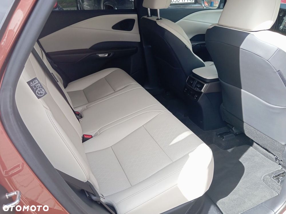 Lexus RX - 13