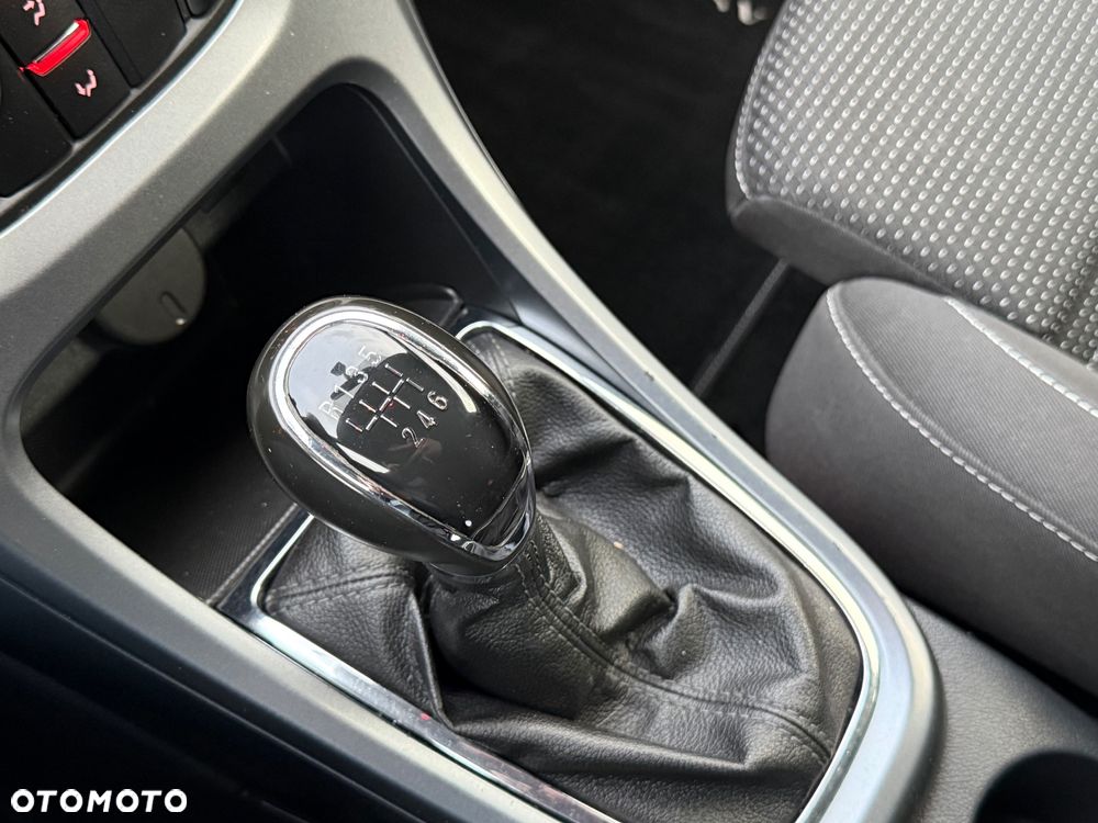 Opel Astra 1.4 Turbo - 24
