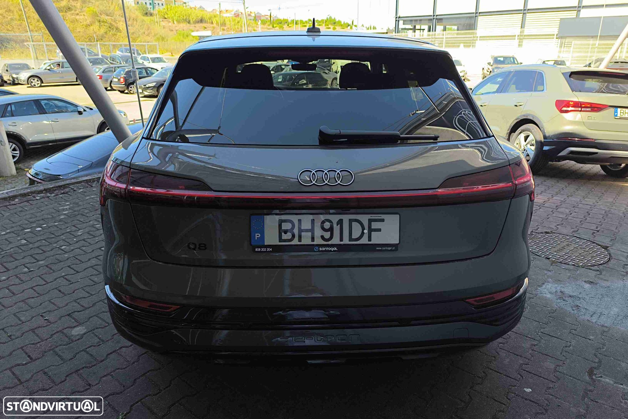 Audi Q8 e-Tron 55 quattro Advanced - 4