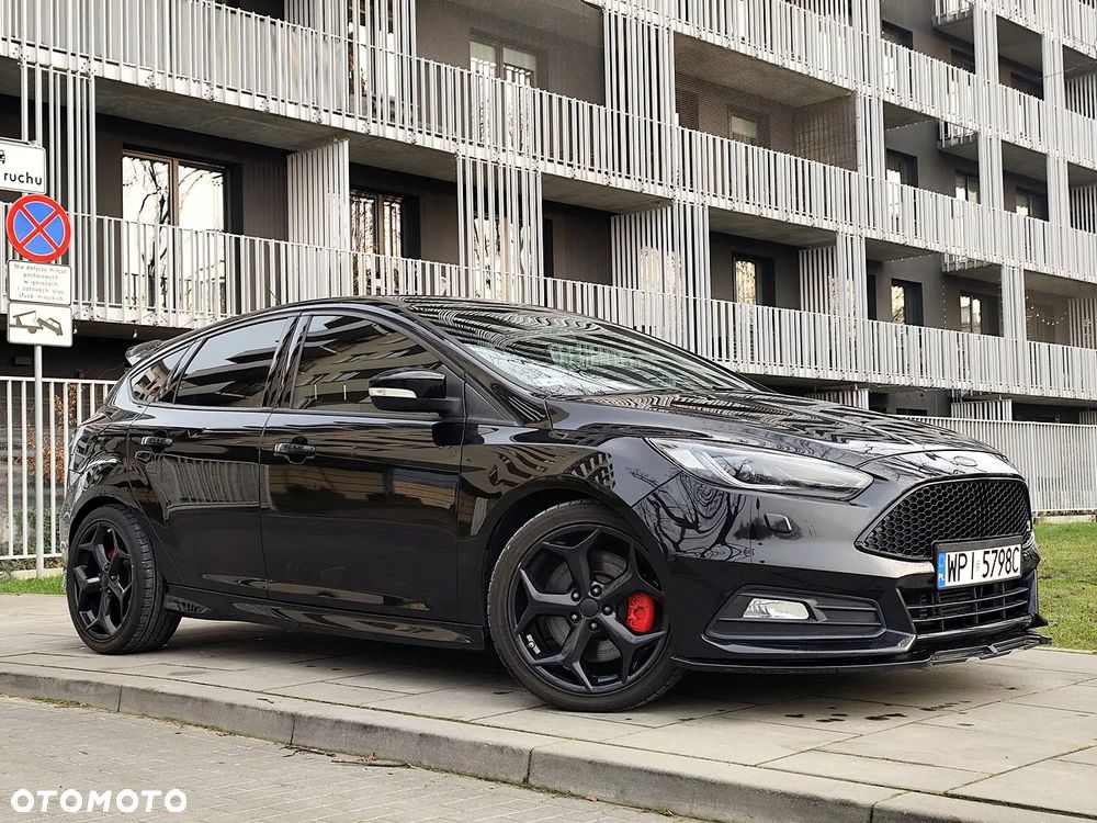 Ford Focus 2.0 EcoBoost ST - 4