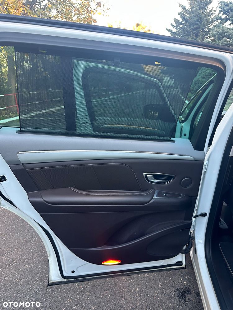 Renault Espace 1.6 dCi Energy Initiale Paris EDC - 6