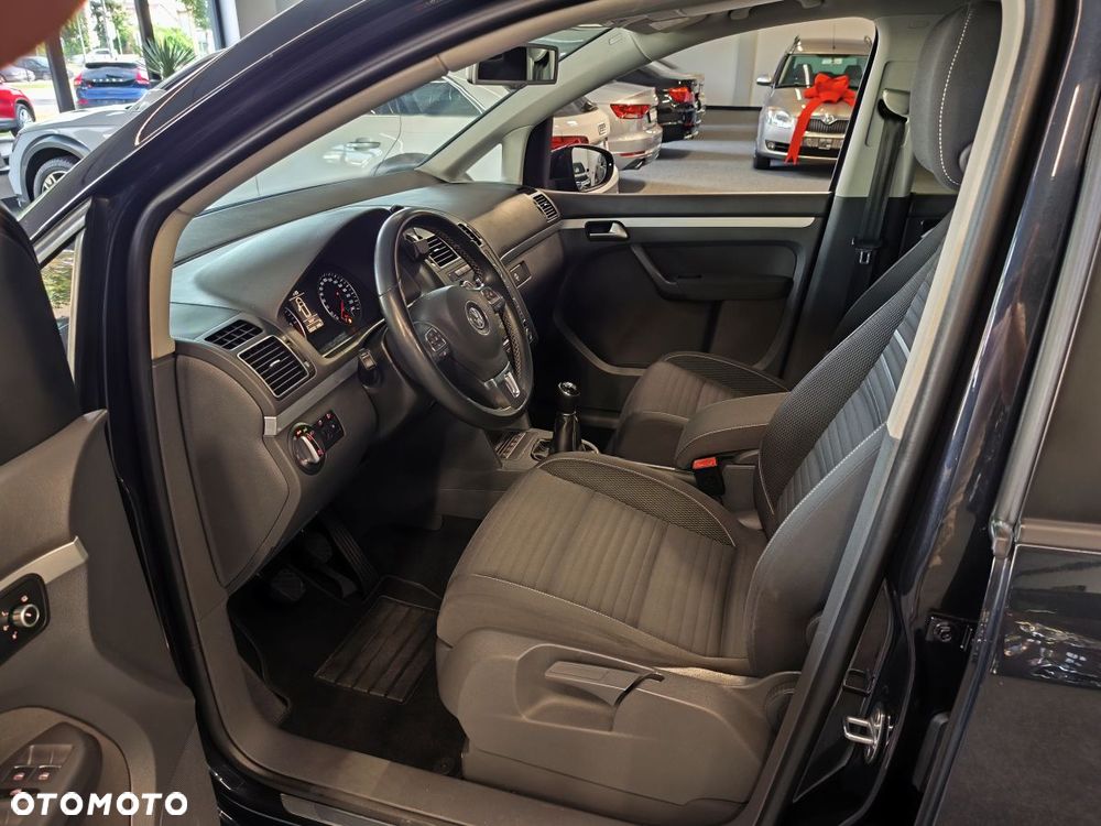 Volkswagen Touran 1.6 TDI DPF BlueMotion Technology Highline - 6