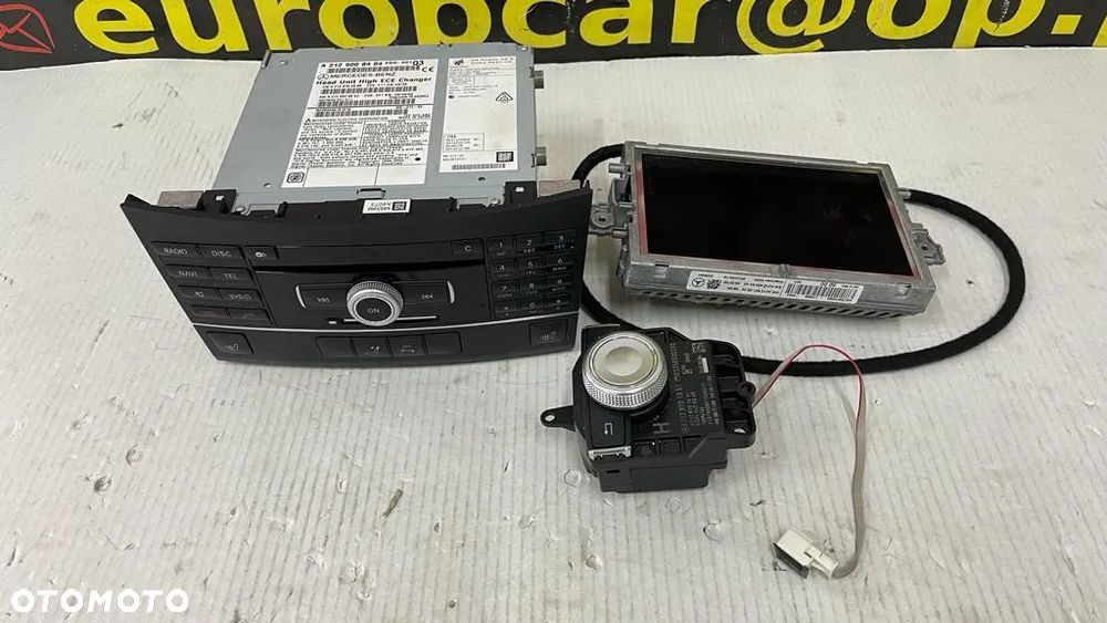 RADIO PANEL NAWIGACJA WYŚWIETLACZ MERCEDES E W212 A2129008404 - 1