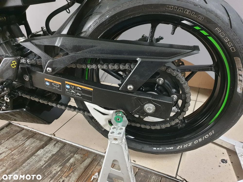 Kawasaki Ninja 400 - 10