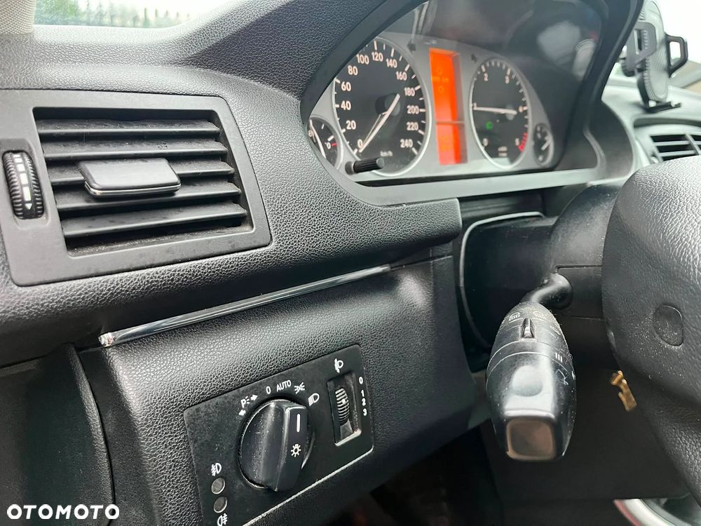 Mercedes-Benz Klasa B 200 CDI DPF - 14