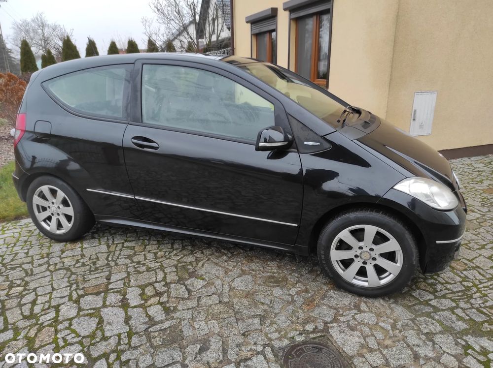 Mercedes-Benz Klasa A 180 BlueEFFICIENCY SPORT EDITION - 18